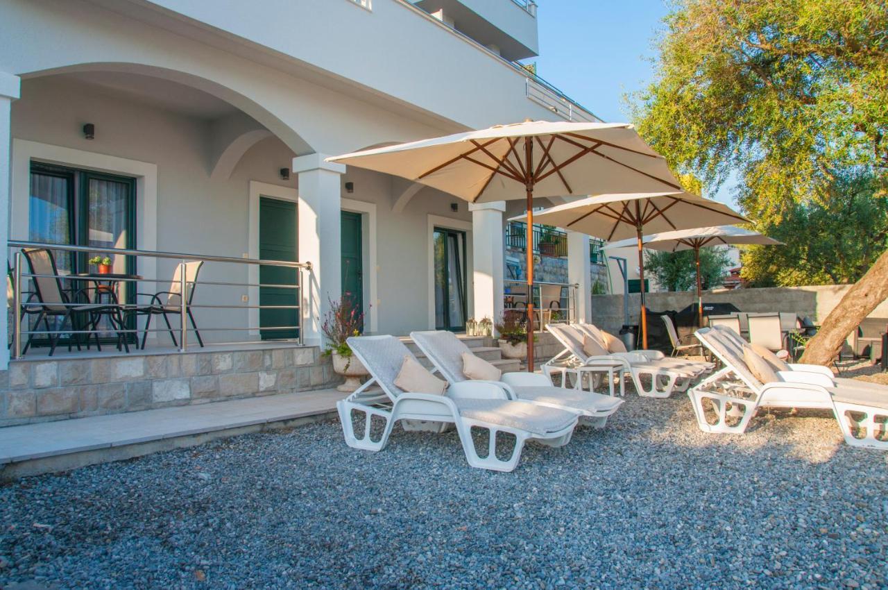 Beach Apartments Tivat Exteriör bild